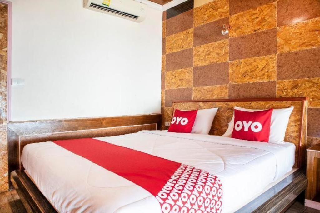 Oyo 797 Pink House Bungalow Ko Lanta Esterno foto