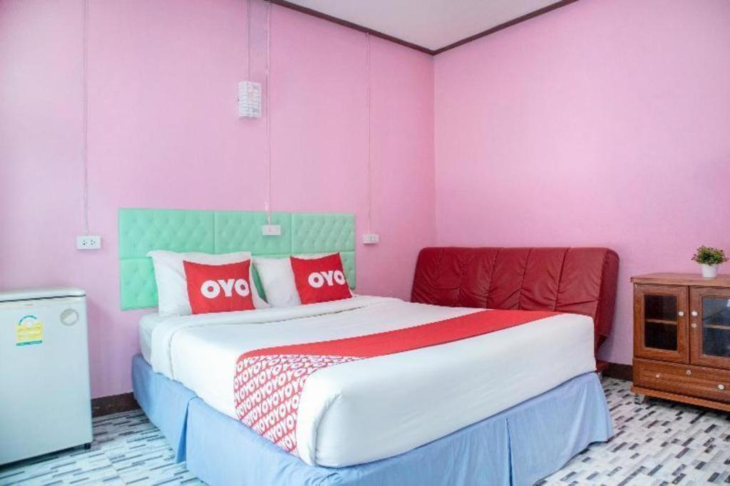 Oyo 797 Pink House Bungalow Ko Lanta Esterno foto