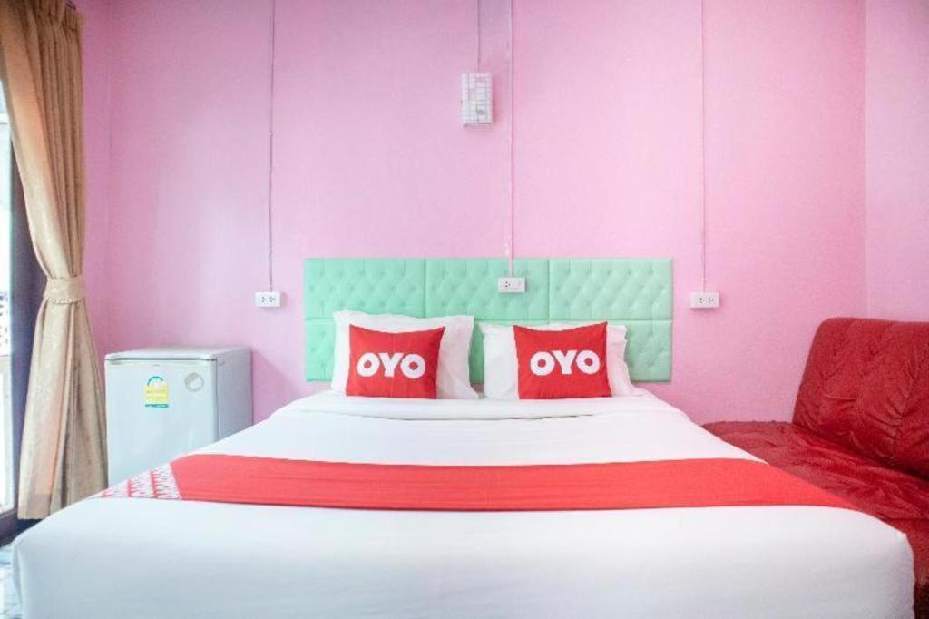 Oyo 797 Pink House Bungalow Ko Lanta Esterno foto