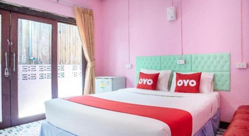 Oyo 797 Pink House Bungalow Ko Lanta Esterno foto
