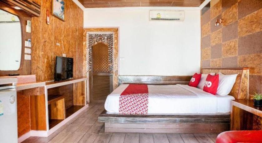 Oyo 797 Pink House Bungalow Ko Lanta Esterno foto