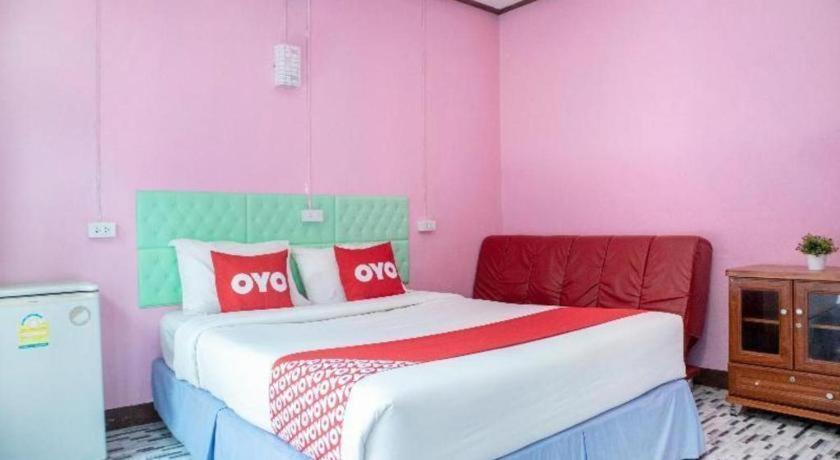 Oyo 797 Pink House Bungalow Ko Lanta Esterno foto