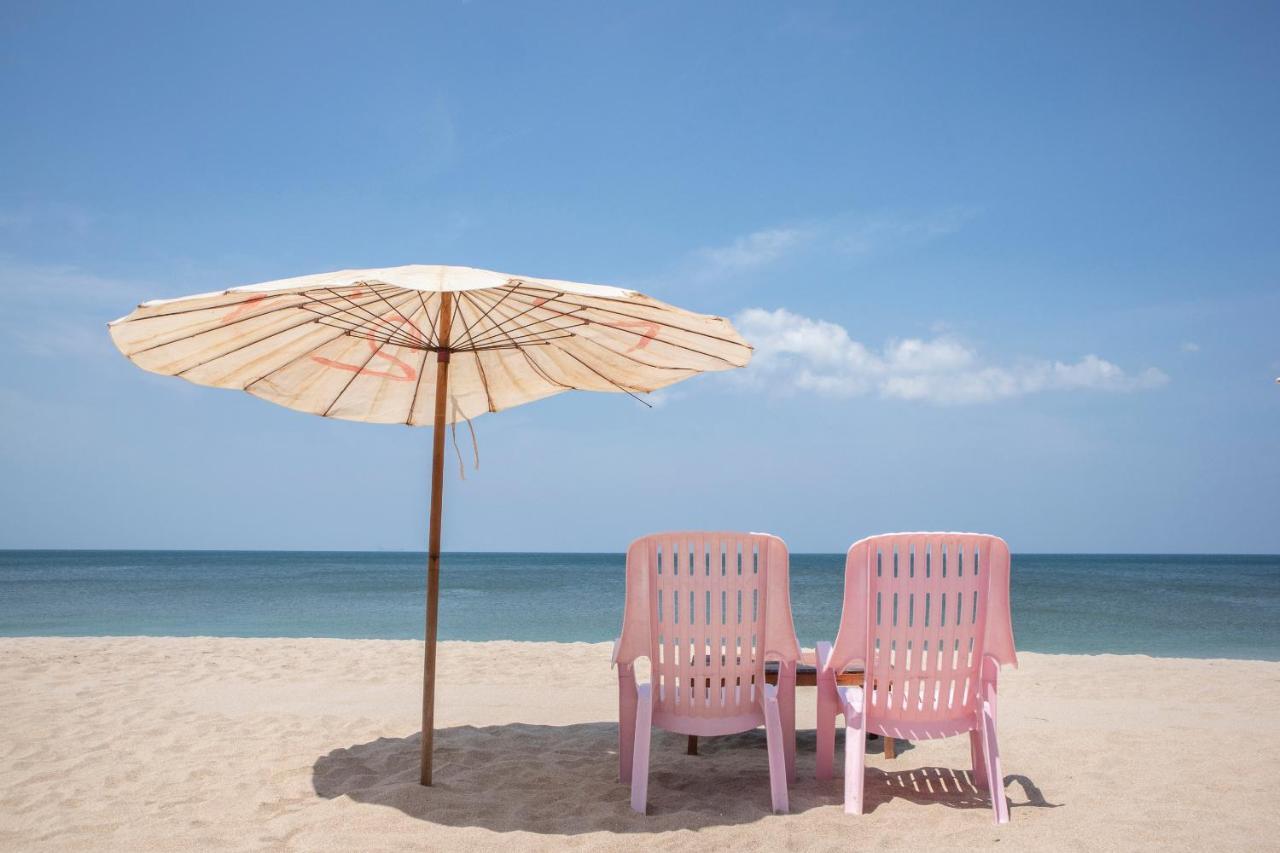 Oyo 797 Pink House Bungalow Ko Lanta Esterno foto